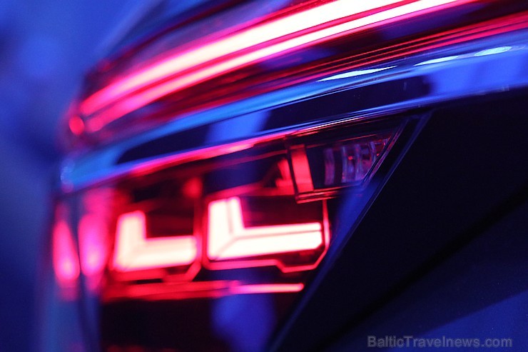 Latvijā 18.10.2017 tiek prezentēts jaunais luksus klases automobilis īpašai ceļošanai - Audi A8 209175