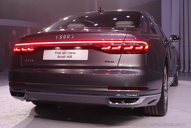 Latvijā 18.10.2017 tiek prezentēts jaunais luksus klases automobilis īpašai ceļošanai - Audi A8 209188