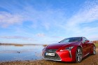Travelnews.lv apceļo Latvijas zelta rudeni ar sportisko un futūristisko vāģi «Lexus LC 500»