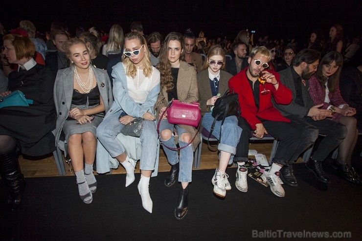 Rīgā pilnā sparā norisinājas «Riga Fashion Week 2017» 209804