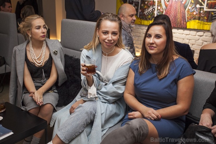 Rīgā pilnā sparā norisinājas «Riga Fashion Week 2017» 209808