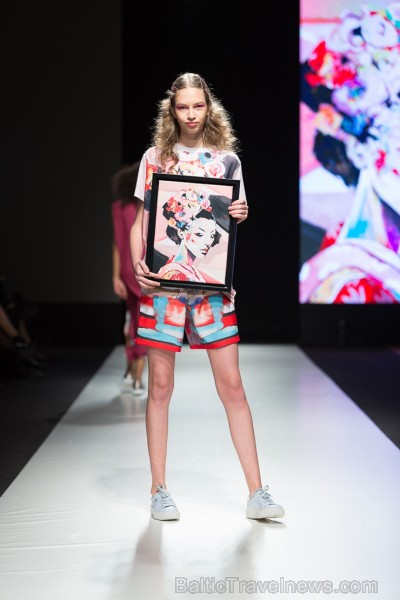 Rīgā pilnā sparā norisinājas «Riga Fashion Week 2017» 209824