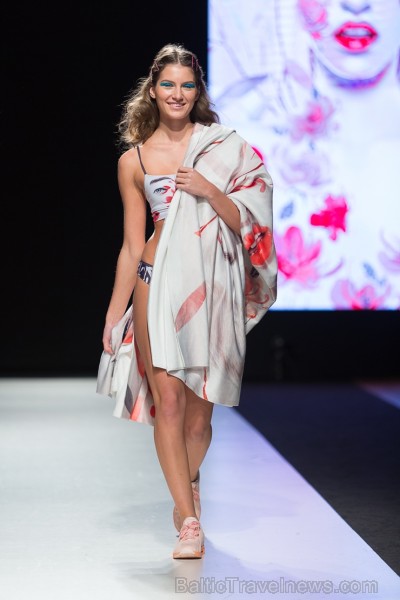 Rīgā pilnā sparā norisinājas «Riga Fashion Week 2017» 209829