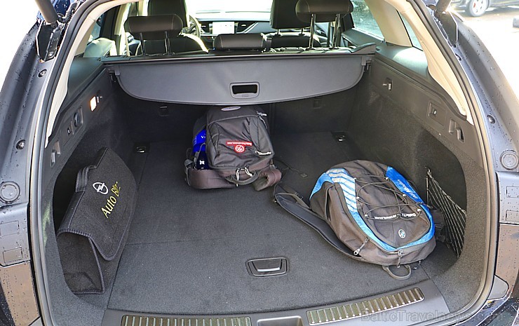 Travelnews.lv apceļo rudenīgo Latviju ar jauno, ekonomisko un ietilpīgo Opel Insignia Sport Tourer Travelnews.lv apceļo rudenīgo Latviju ar jauno, ekonomisko un ietilpīgo Opel Insignia Sport Tourer 210011