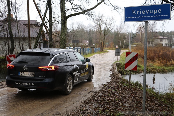 Travelnews.lv apceļo rudenīgo Latviju ar jauno, ekonomisko un ietilpīgo Opel Insignia Sport Tourer Travelnews.lv apceļo rudenīgo Latviju ar jauno, ekonomisko un ietilpīgo Opel Insignia Sport Tourer 210049