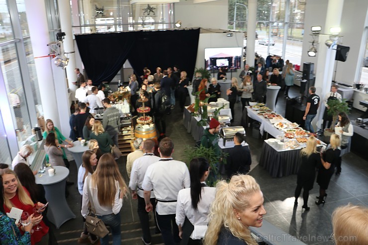 «Restaurant Service» (restorāni - «Bibliotēka Nr.1» un «Kolonāde. Mūsu stāsti») apliecina viesiem pilna servisa banketu rīkošanas mākslu visaugstākajā «Restaurant Service» (restorāni - «Bibliotēka Nr.1» un «Kolonāde. Mūsu stāsti») apliecina viesiem pilna servisa banketu rīkošanas mākslu visaugstākajā 210134