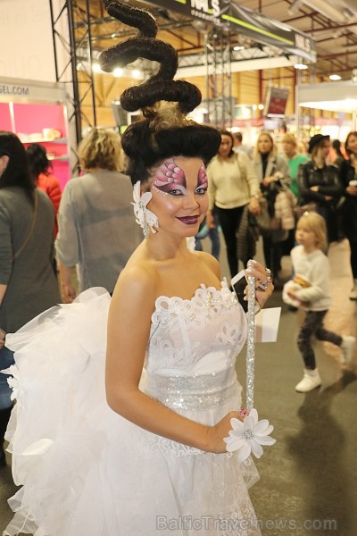 Skaistumkopšanas izstāde «Baltic Beauty 2017» pulcē lielu skaitu apmeklētāju 210511