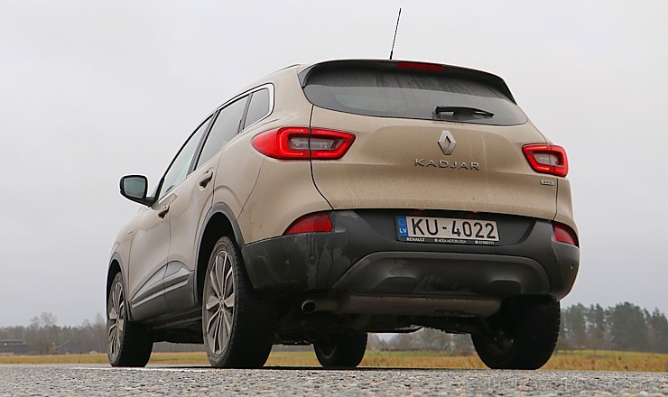 Travelnews.lv dodas uz Lūznavas muižu Latgalē ar jauno krosoveru Renault Kadjar dCi 130 4x4 210931