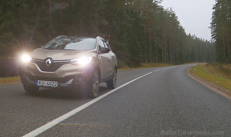 Travelnews.lv dodas uz Lūznavas muižu Latgalē ar jauno krosoveru Renault Kadjar dCi 130 4x4 210937