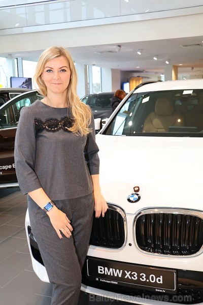 Inchcape Motors Latvia ar šokolādes konfektēm prezentē jauno krosoveru BMW X3 210989