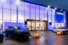 Svinīgā gaisotnē Rīgā atklāj atjaunoto un moderno Volvo autocentru
