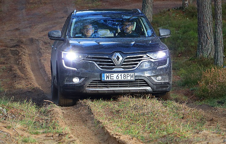 Travelnews.lv meža ceļos iepazīst trīs vāģus - Renault Captur, Renault Koleos un Renault Kadjar 211573