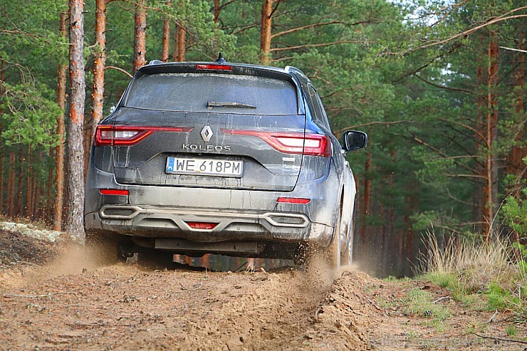 Travelnews.lv meža ceļos iepazīst trīs vāģus - Renault Captur, Renault Koleos un Renault Kadjar 211577
