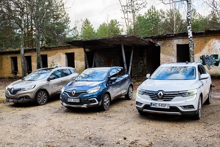 Travelnews.lv meža ceļos iepazīst trīs vāģus - Renault Captur, Renault Koleos un Renault Kadjar. Fotogrāfs Gints Ivuškāns Travelnews.lv meža ceļos iepazīst trīs vāģus - Renault Captur, Renault Koleos un Renault Kadjar. Fotogrāfs Gints Ivuškāns 211594