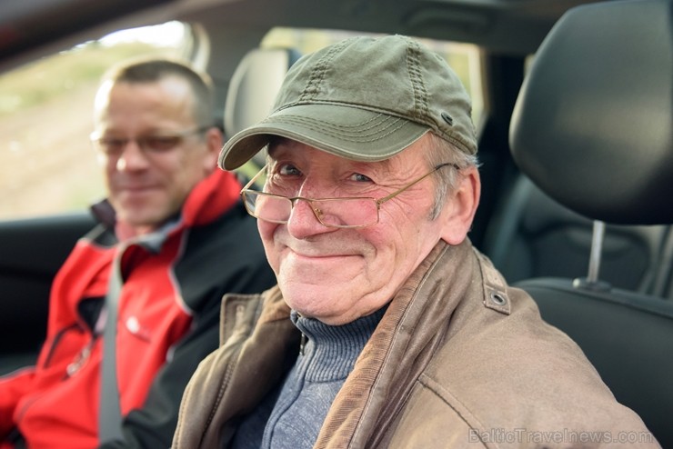 Renault krosoveri dodas Latvijas mežu ceļos. Foto: Gints Ivuškāns 211806