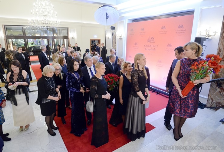 Rīgā oficiāli atklāj jaunu 5 zvaigžņu viesnīcu «Grand Hotel Kempinski Riga» 211889