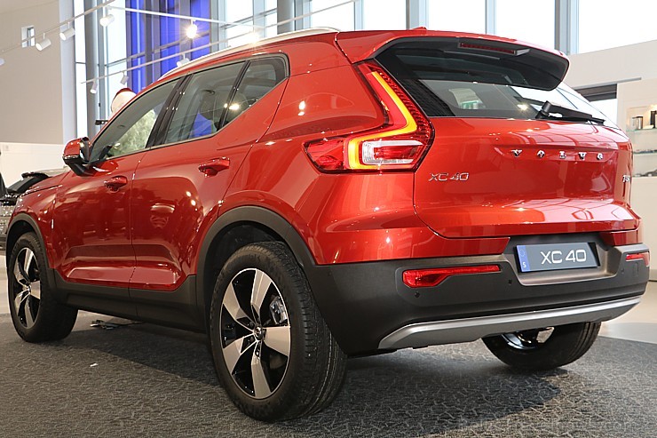 Latvijā pirmo reizi tiek prezentēts pilsētas apvidus automobilis «Volvo XC40» 212250