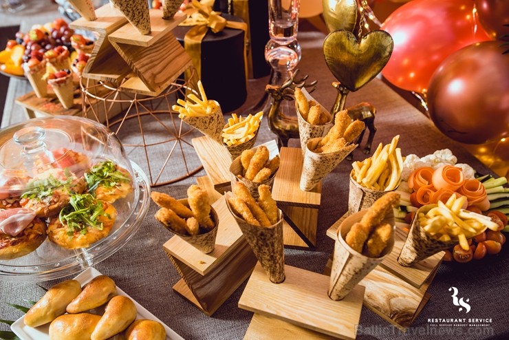 «Restaurant Service» (restorāni - «Bibliotēka Nr.1» un «Kolonāde. Mūsu stāsti») pārvērš Dubultu dzelzceļa staciju par gardēžu paradīzi «Restaurant Service» (restorāni - «Bibliotēka Nr.1» un «Kolonāde. Mūsu stāsti») pārvērš Dubultu dzelzceļa staciju par gardēžu paradīzi 212337