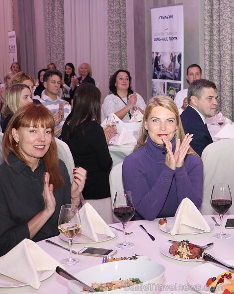 Somijas lidsabiedrības «Finnair» iepazīstina Latvijas tūrisma aģentus ar īstu Ziemassvētku vecīti Somijas lidsabiedrības «Finnair» iepazīstina Latvijas tūrisma aģentus ar īstu Ziemassvētku vecīti 212432