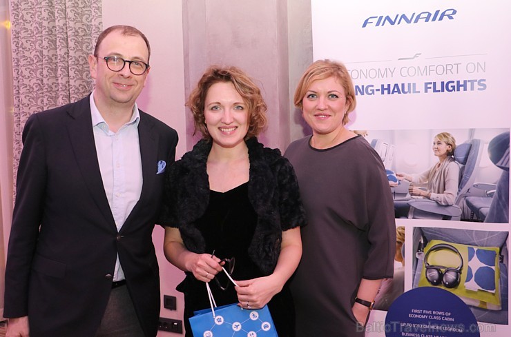 Somijas lidsabiedrības «Finnair» iepazīstina Latvijas tūrisma aģentus ar īstu Ziemassvētku vecīti Somijas lidsabiedrības «Finnair» iepazīstina Latvijas tūrisma aģentus ar īstu Ziemassvētku vecīti 212477