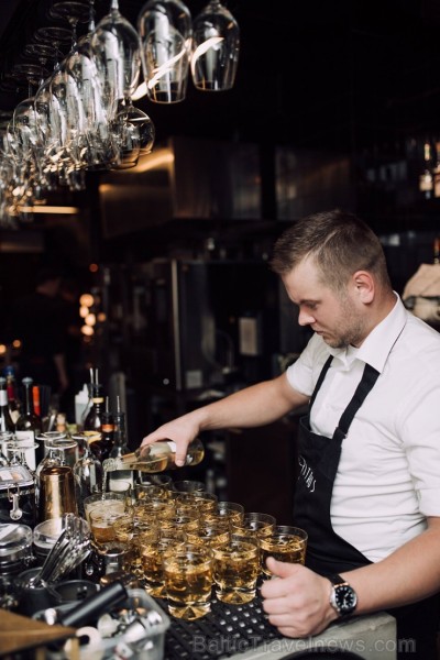 Gaumīgajā Rīgas «St Petrus Restaurant» tiek baudītas izsmalcinātas Johnnie Walker «Melnās vakariņas» Gaumīgajā Rīgas «St Petrus Restaurant» tiek baudītas izsmalcinātas Johnnie Walker «Melnās vakariņas» 212619