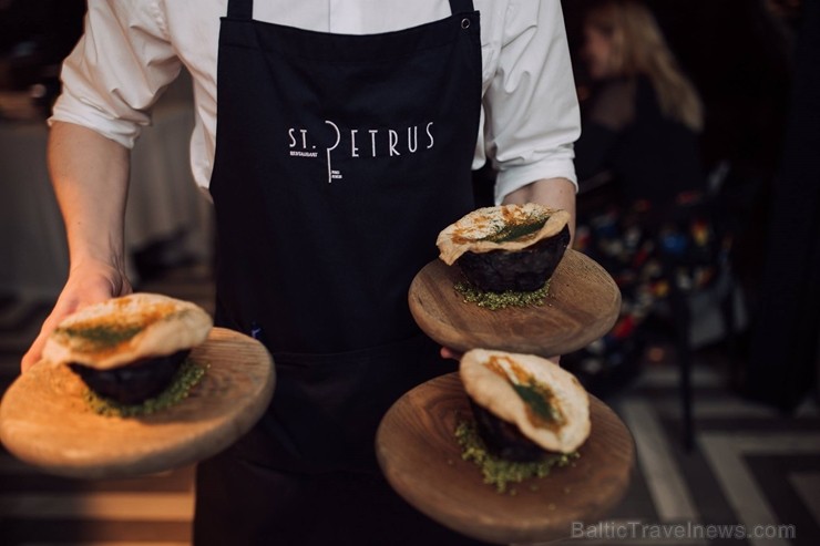 Gaumīgajā Rīgas «St Petrus Restaurant» tiek baudītas izsmalcinātas Johnnie Walker «Melnās vakariņas» Gaumīgajā Rīgas «St Petrus Restaurant» tiek baudītas izsmalcinātas Johnnie Walker «Melnās vakariņas» 212627