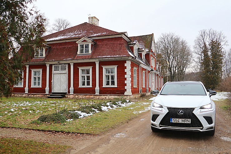 Travelnews.lv ar jauno krosoveru Lexus NX 300H ceļo uz Ungurmuižu 212975