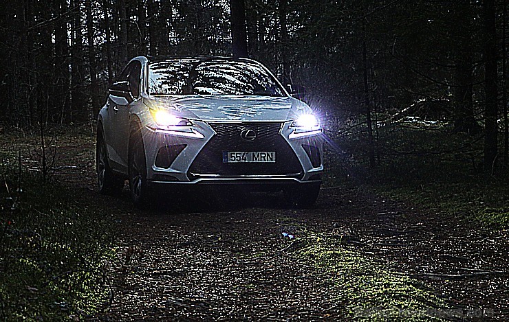Travelnews.lv ar jauno krosoveru Lexus NX 300H ceļo uz Ungurmuižu 213014