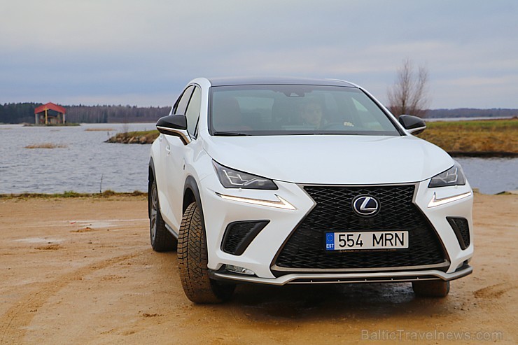 Travelnews.lv ar jauno krosoveru Lexus NX 300H ceļo uz Ungurmuižu 213015