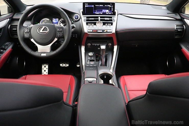 Travelnews.lv ar jauno krosoveru Lexus NX 300H ceļo uz Ungurmuižu 213025