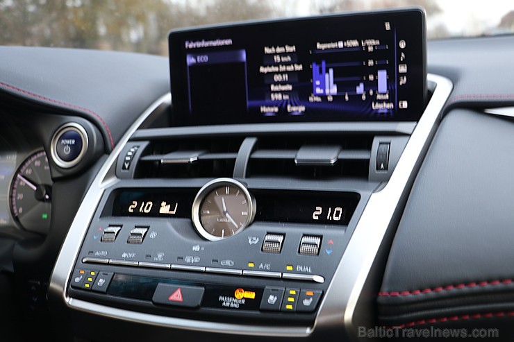 Travelnews.lv ar jauno krosoveru Lexus NX 300H ceļo uz Ungurmuižu 213031