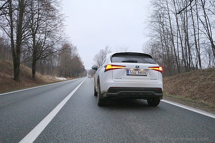 Travelnews.lv ar jauno krosoveru Lexus NX 300H ceļo uz Ungurmuižu 213040