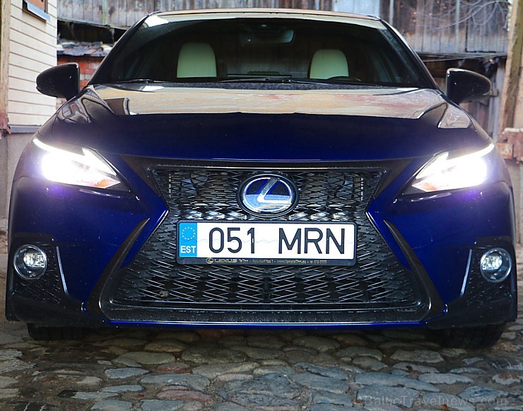 Travelnews.lv apceļo Ziemassvētku Rīgu un sniegoto Vidzemi ar Lexus CT 200h 213733