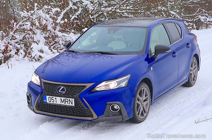 Travelnews.lv apceļo Ziemassvētku Rīgu un sniegoto Vidzemi ar Lexus CT 200h 213747