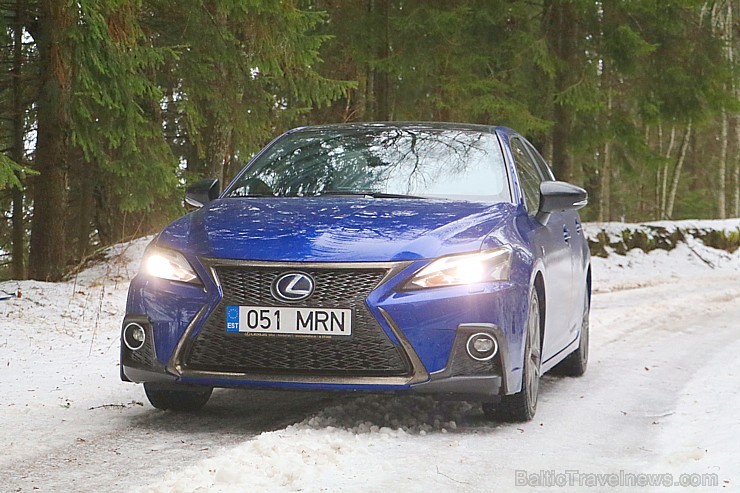 Travelnews.lv apceļo Ziemassvētku Rīgu un sniegoto Vidzemi ar Lexus CT 200h 213753