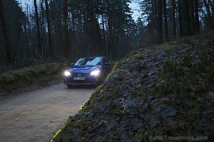 Travelnews.lv apceļo Ziemassvētku Rīgu un sniegoto Vidzemi ar Lexus CT 200h 213757