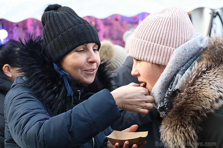 Live Riga 13.01.2018 organizētais «Riga Street food festival» Vecrīgā gūst lielu atsaucību 214679