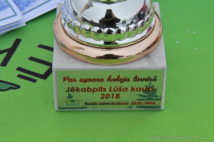 Uz Jēkabpils Radžu ūdenskrātuves ledus cīnās par «Lūšu kausu 2018» 215025