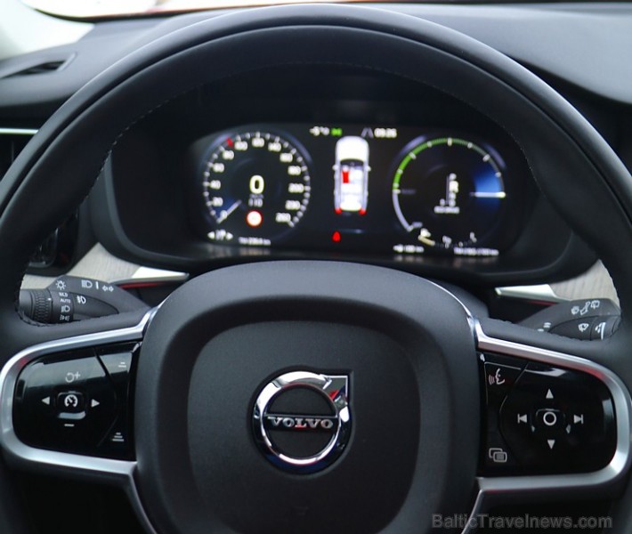 Travelnews.lv apceļo Latviju ar jauno un populāro Volvo XC60 215174