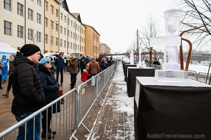 Aizvadīts Starptautiskais Ledus skulptūru festivāls 216527