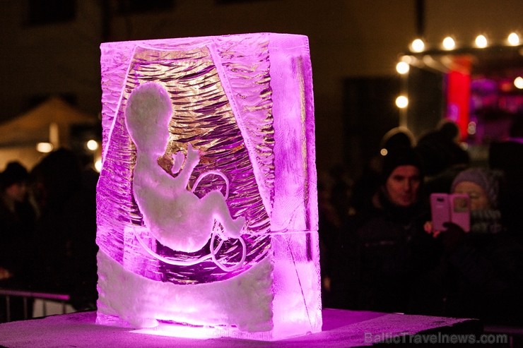 Aizvadīts Starptautiskais Ledus skulptūru festivāls 216545