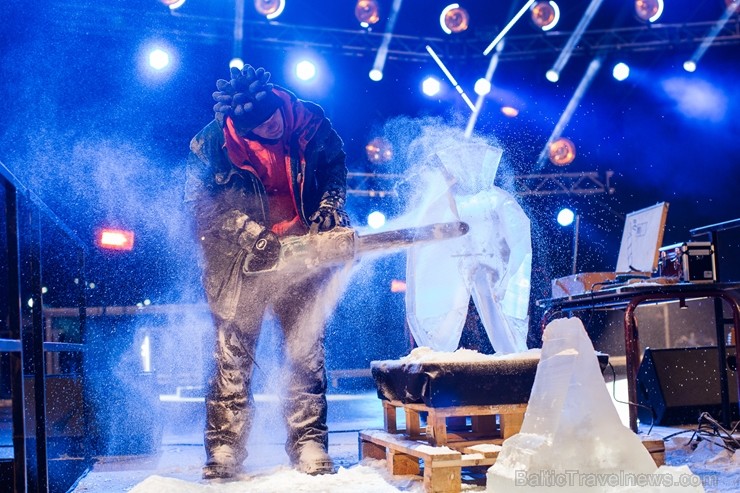 Aizvadīts Starptautiskais Ledus skulptūru festivāls 216547