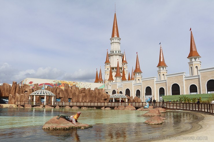 «Tez Tour Latvija» iepazīstina Latvijas tūrisma aģentūras ar «The Land Of Legends Theme Park» 217050