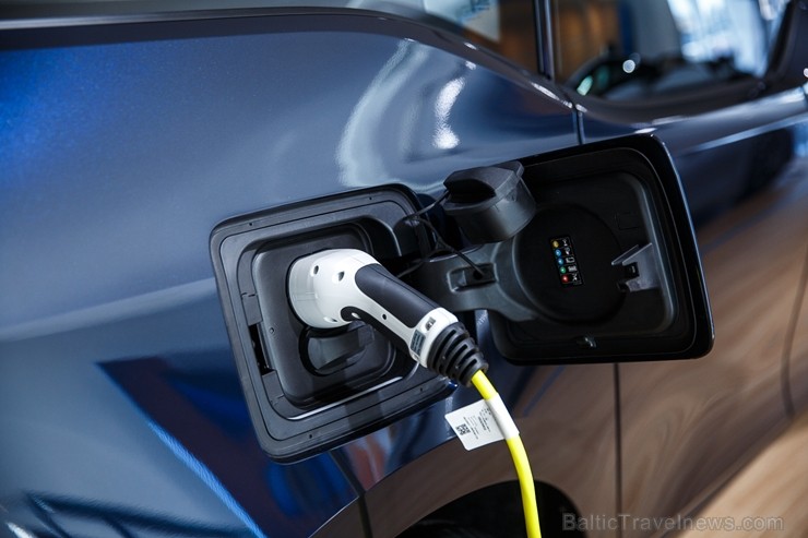 Restorāns «Hercogs» izklaidē jaunā BMW i3s un MINI Countryman Plug-in hibrīda interesentus un «Dinamo Rīga» zvaigznes Restorāns «Hercogs» izklaidē jaunā BMW i3s un MINI Countryman Plug-in hibrīda interesentus un «Dinamo Rīga» zvaigznes 218224