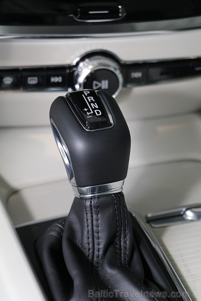 Latvijā 12.03.2018. tiek prezentēts jaunais un elegantais Volvo V60 218682