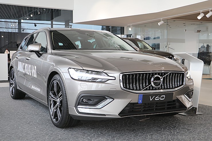 Latvijā 12.03.2018. tiek prezentēts jaunais un elegantais Volvo V60 218701