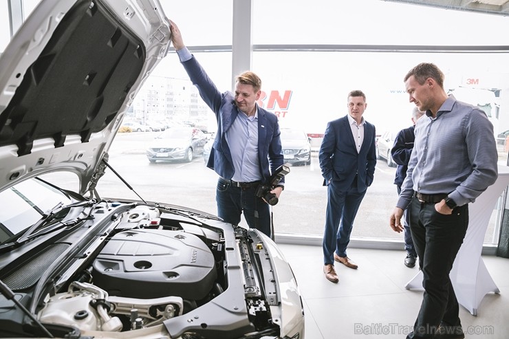 Latvijā 12.03.2018. tiek prezentēts jaunais un elegantais Volvo V60 Foto: balticpictures.lv 218755