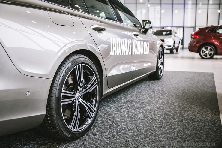 Latvijā 12.03.2018. tiek prezentēts jaunais un elegantais Volvo V60 Foto: balticpictures.lv 218757