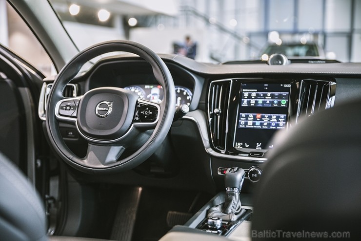 Latvijā 12.03.2018. tiek prezentēts jaunais un elegantais Volvo V60 Foto: balticpictures.lv 218759