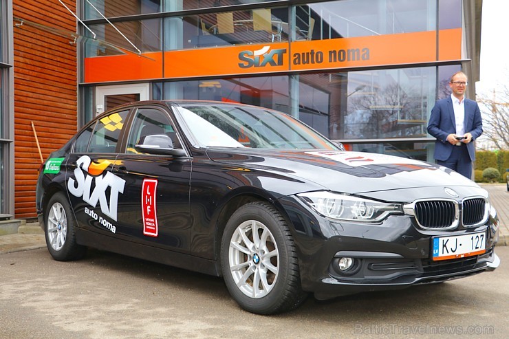 Autonoma «Sixt Latvija» piešķir 22.03.2018. BMW zīmola automašīnu Latvijas hokeja izlases galvenajam trenerim Bobam Hārtlijam Autonoma «Sixt Latvija» piešķir 22.03.2018. BMW zīmola automašīnu Latvijas hokeja izlases galvenajam trenerim Bobam Hārtlijam 219614